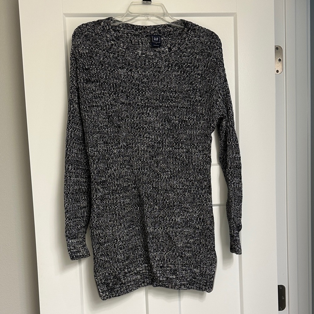 GAP Black Crew Neck Sweater with Long Length